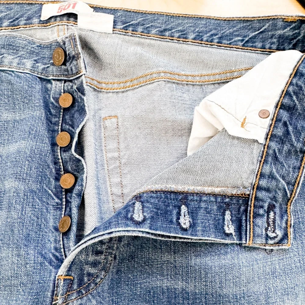 Men's Levi's 501 Straight Leg Button Fly Denim Jeans‎ Medium Wash 36 x 34